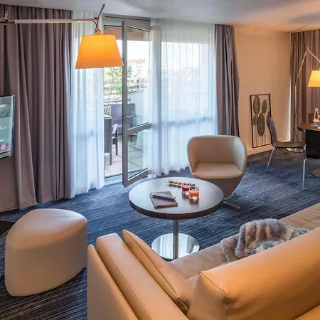 מלון Mercure Centre Saint-georges 4*