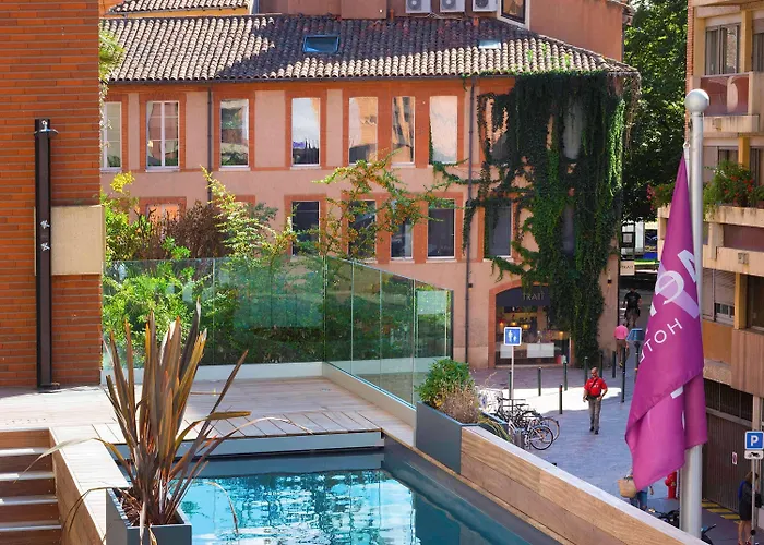 Mercure Centre Saint-georges 4*