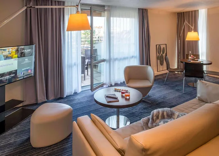 מלון Mercure Centre Saint-georges 4*